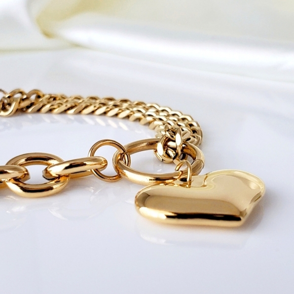 NEW 18k Gold Plated Asymmetric Layered Curb & Link Chain Heart Charm Bracelet - Picture 4 of 8
